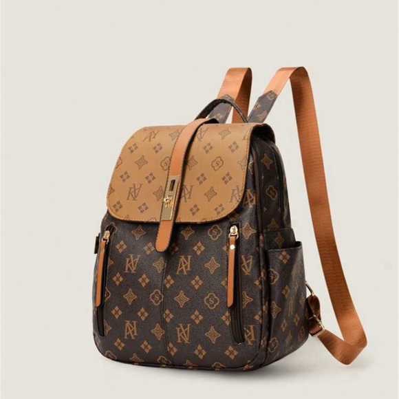 New Elegant Backpack - Picture 5 of 11